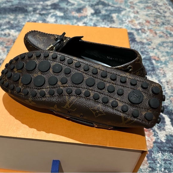 Louis Vuitton Loafer/Moccasins/ Driving Shoes Authentic LV - Picture 4 of 5